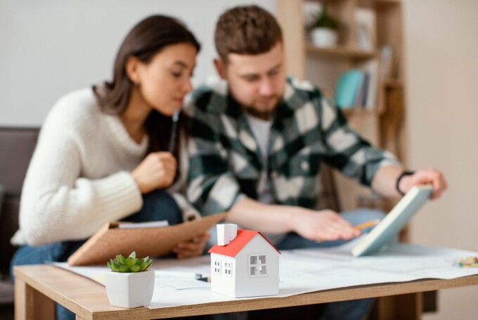 What is a mortgage advisor?